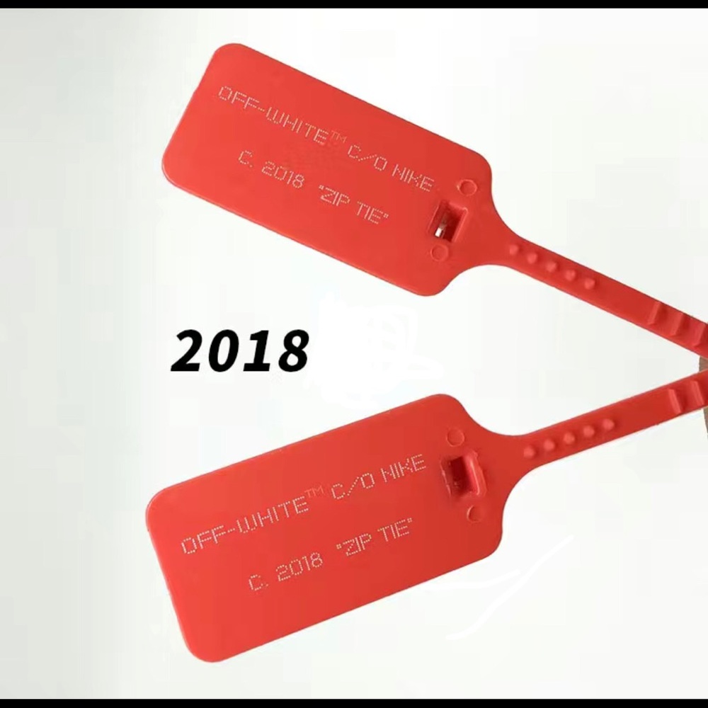 2018 off white zip tie